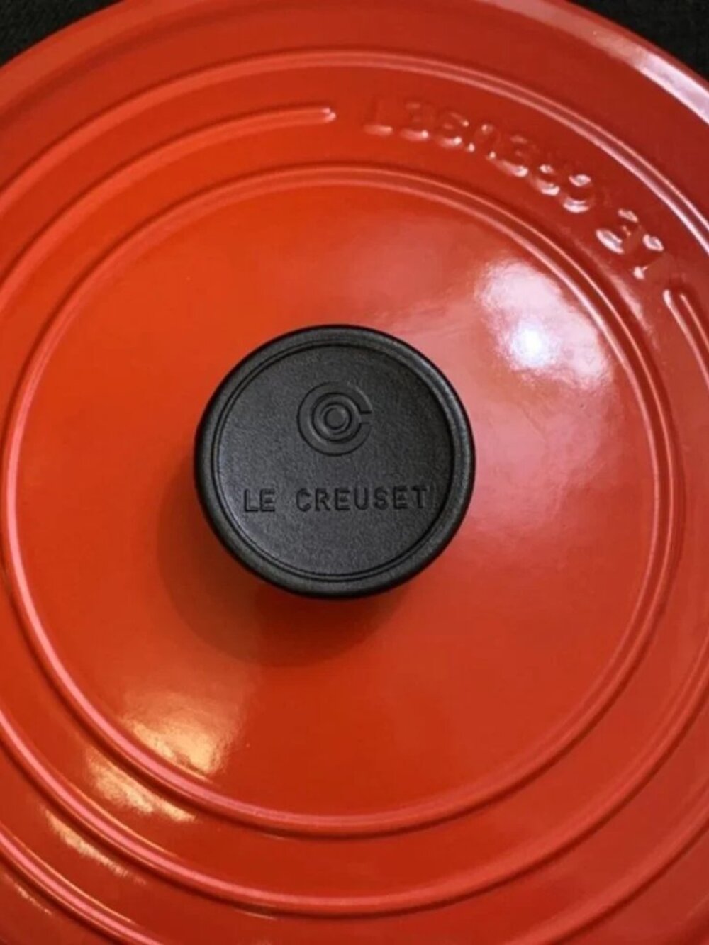 LE CREUSET 3.5 - 4 Quart Traditional Round Dutch Oven - CERISE RED - NWT - Picture 6 of 9